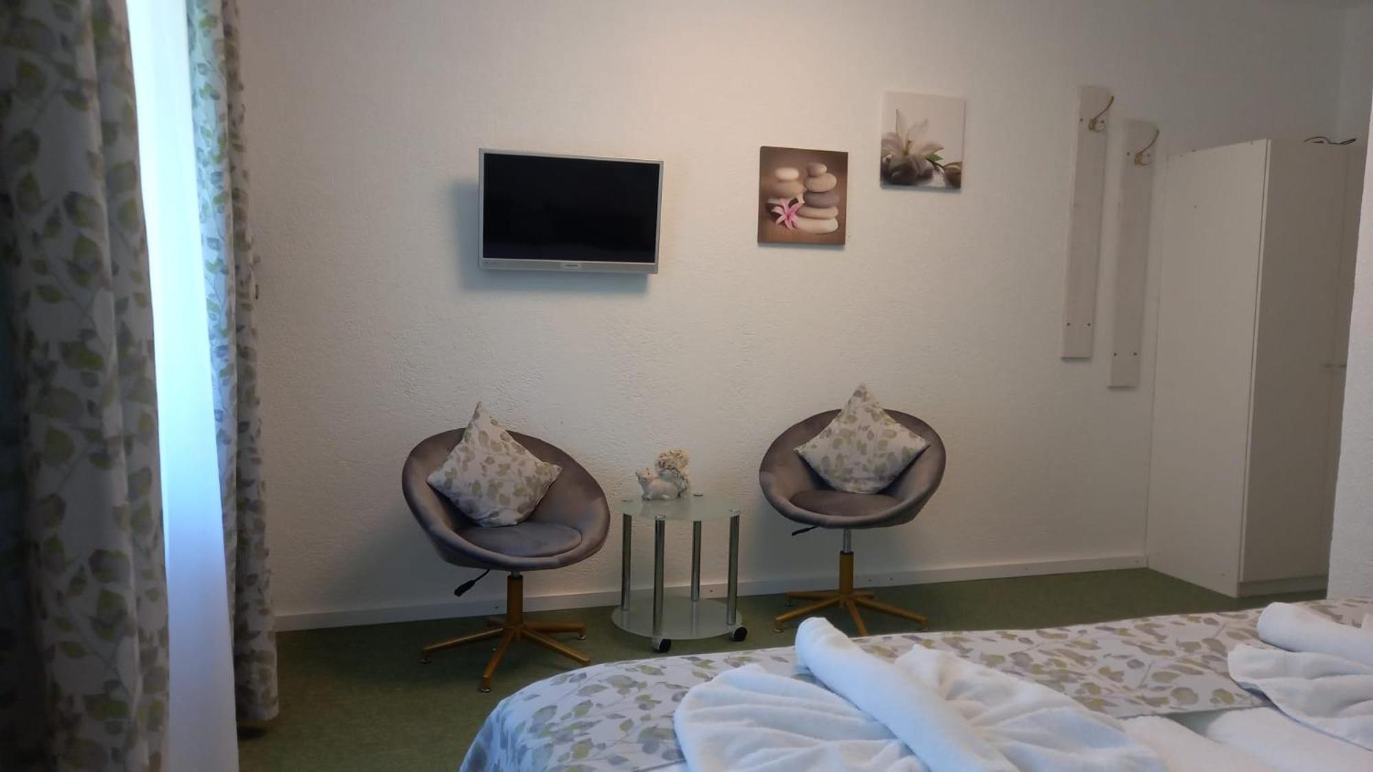 Waldpension Pfeiferhaus วาร์เมนชไตนาค ภายนอก รูปภาพ