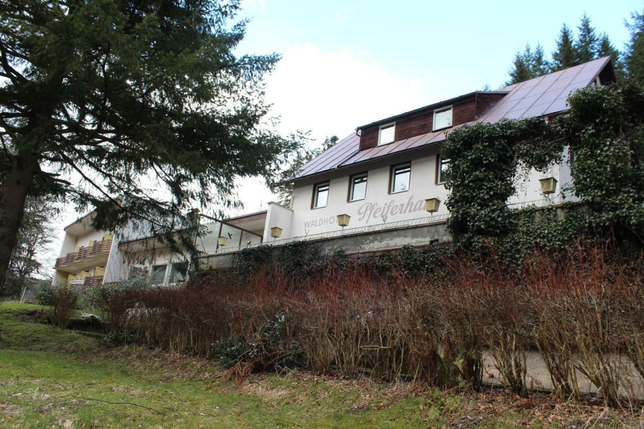 Waldpension Pfeiferhaus วาร์เมนชไตนาค ภายนอก รูปภาพ