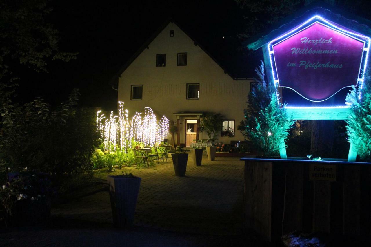 Waldpension Pfeiferhaus วาร์เมนชไตนาค ภายนอก รูปภาพ